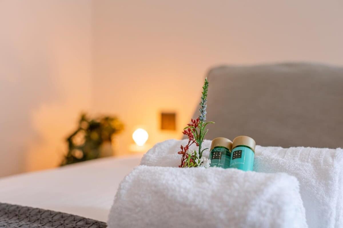Huswell - Lady - Lovely Double Room At Ranch De Blauwe Zaal Μπριζ Εξωτερικό φωτογραφία